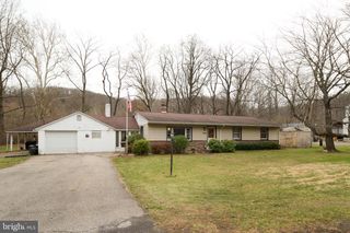744 RUNVILLE RD, Bellefonte, PA 16823
