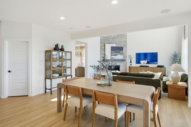 601 Redtop Way, Bolingbrook, IL 60490