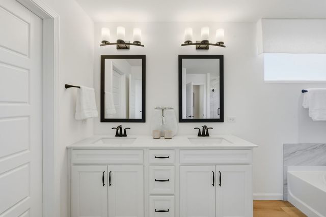 601 Redtop Way, Bolingbrook, IL 60490