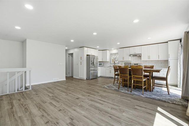 166 MARTIN PLACE, Fond Du Lac, WI 54935