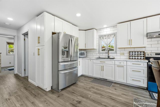 166 MARTIN PLACE, Fond Du Lac, WI 54935