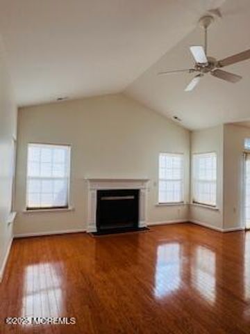 7 Chaminox Court, Manchester, NJ 08759