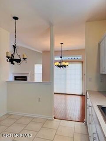 7 Chaminox Court, Manchester, NJ 08759