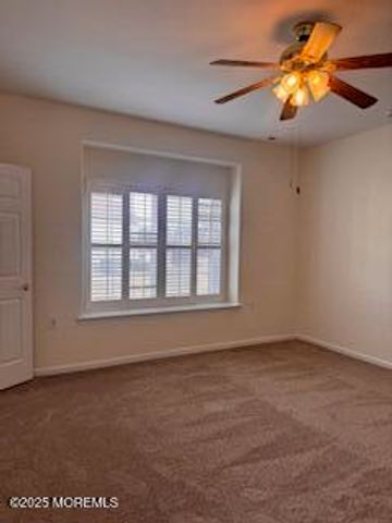 7 Chaminox Court, Manchester, NJ 08759