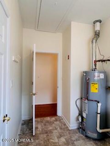 7 Chaminox Court, Manchester, NJ 08759