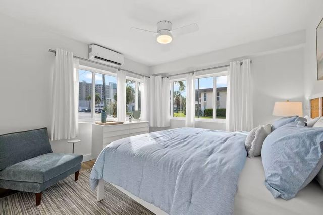 650 70TH AVENUE, St Pete Beach, FL 33706