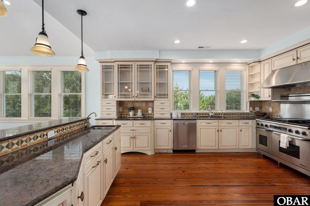 Image 19 of property listing at 337 Sea Oats Trail Lot 7, Southern Shores, NC 27949