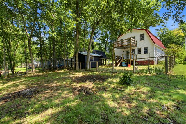 100 Breeze Inn Rd, Castalian Springs, TN 37031