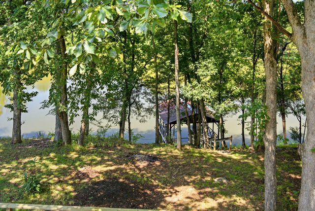 100 Breeze Inn Rd, Castalian Springs, TN 37031