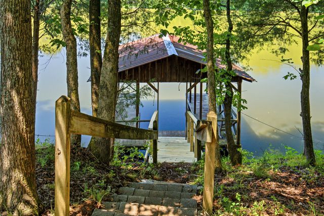 100 Breeze Inn Rd, Castalian Springs, TN 37031