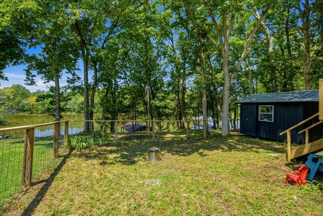 100 Breeze Inn Rd, Castalian Springs, TN 37031