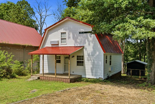 100 Breeze Inn Rd, Castalian Springs, TN 37031