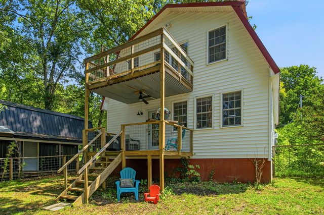 100 Breeze Inn Rd, Castalian Springs, TN 37031