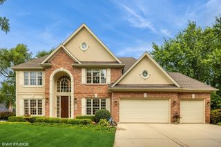 2506 Dunham Woods Court, St. Charles, IL 60174