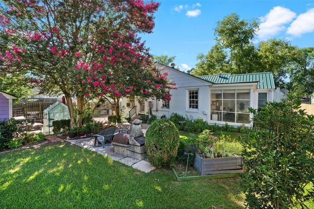 281 Carrollton, Shreveport, LA 71105