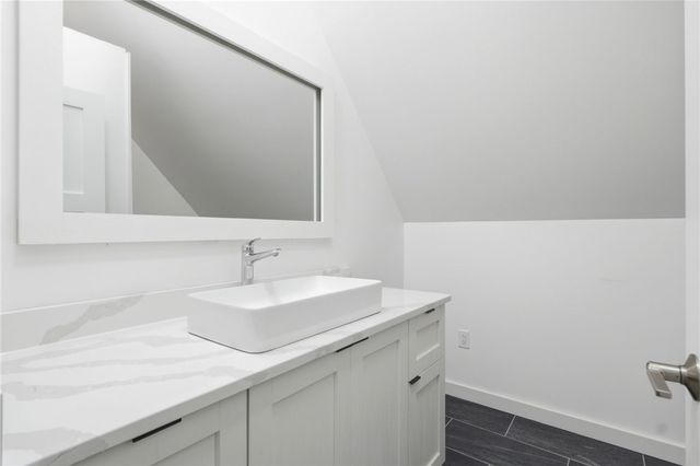 346 Corona Avenue, Oakwood, OH 45419