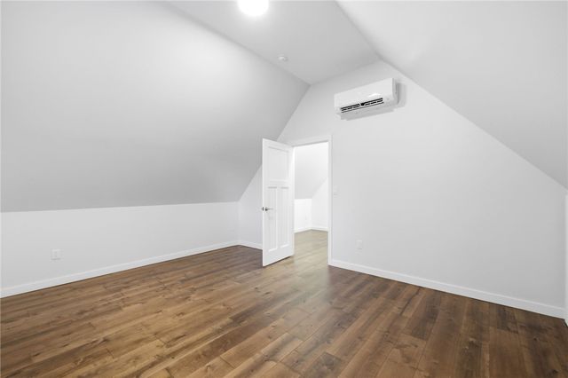 346 Corona Avenue, Oakwood, OH 45419