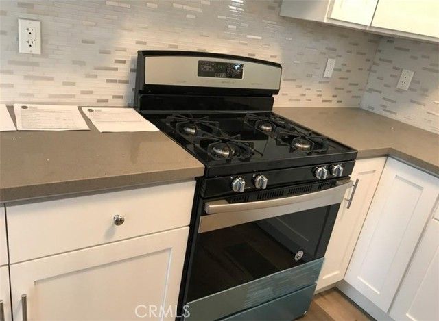 221 W 85th, Los Angeles, CA 90003