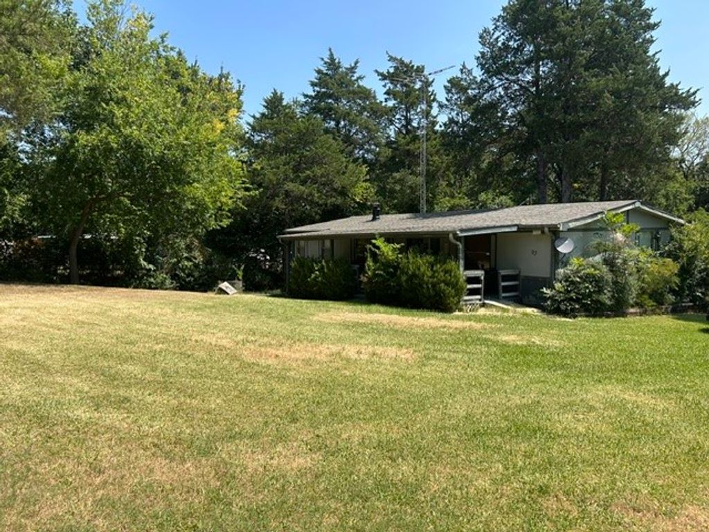 93 Grace Lane, Pottsboro, TX 75076