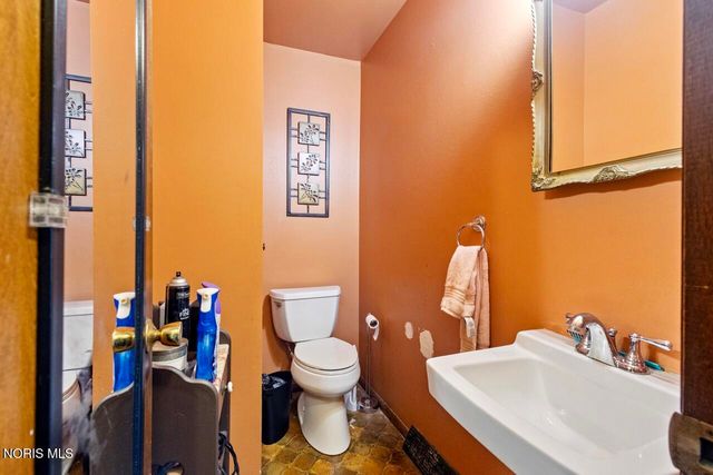 2624 Coveview Drive, Toledo, OH 43611