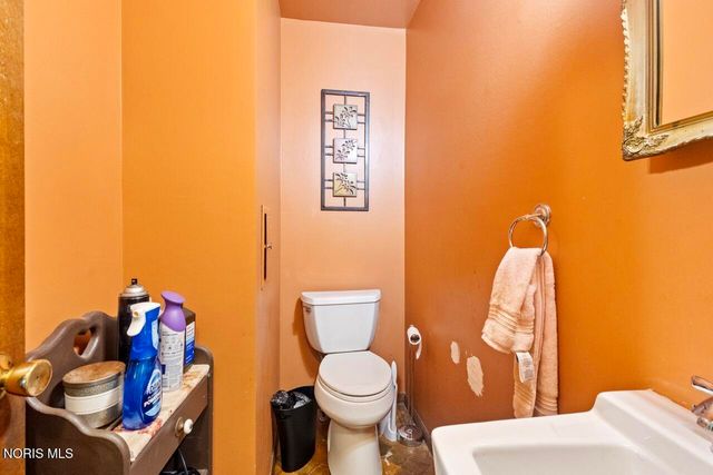2624 Coveview Drive, Toledo, OH 43611