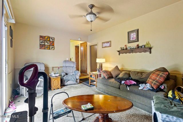 2624 Coveview Drive, Toledo, OH 43611
