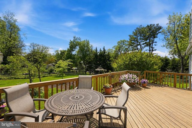 7 PITT CT, Rockville, MD 20850