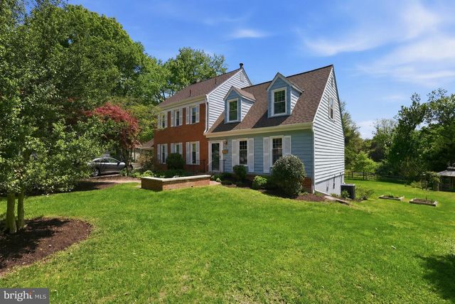 7 PITT CT, Rockville, MD 20850