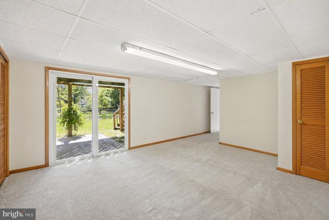 7 PITT CT, Rockville, MD 20850