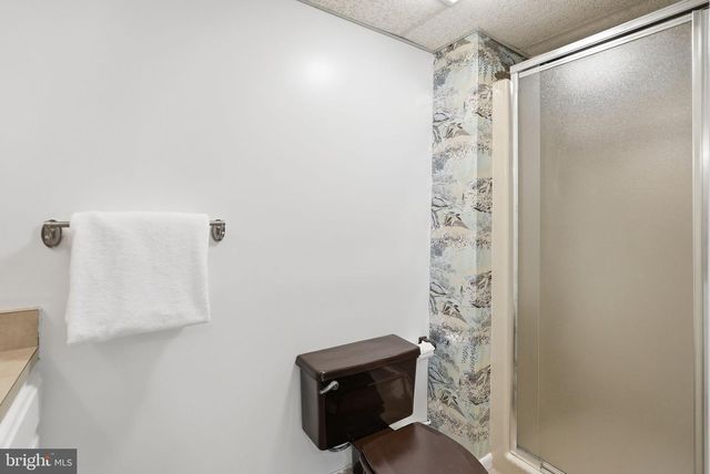 7 PITT CT, Rockville, MD 20850