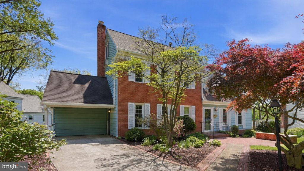 7 PITT CT, Rockville, MD 20850