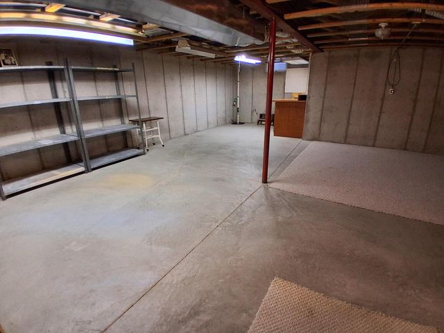 350 Hartford SQUARE, Hartford, WI 53027