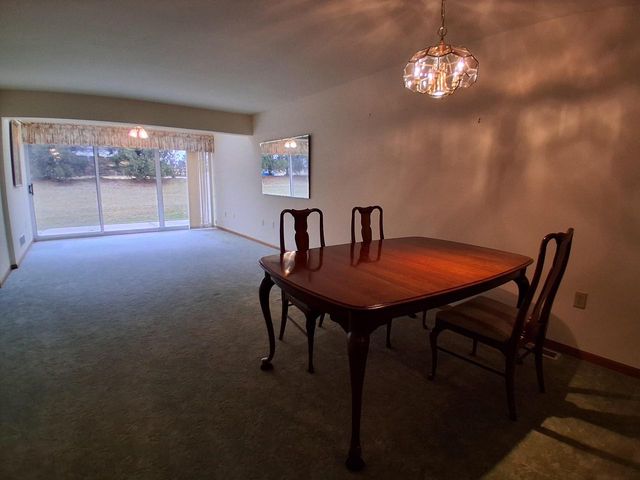 350 Hartford SQUARE, Hartford, WI 53027