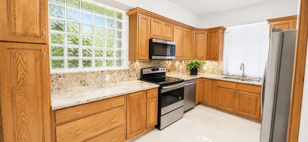 6936 SW 39th Street Apt 201d, Davie, FL 33314