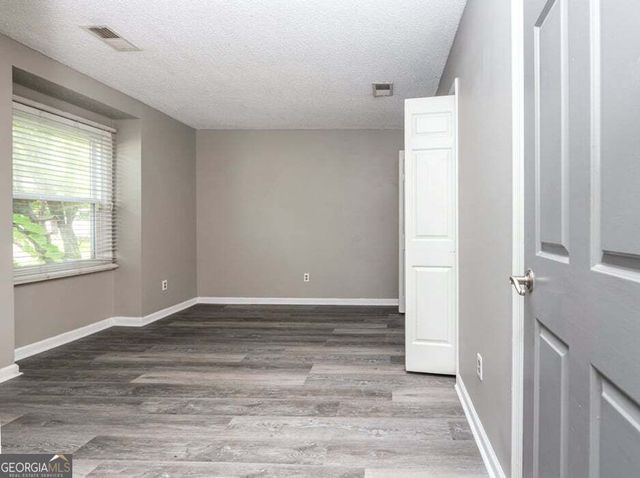 5031 Bell Drive SE, Smyrna, GA 30080