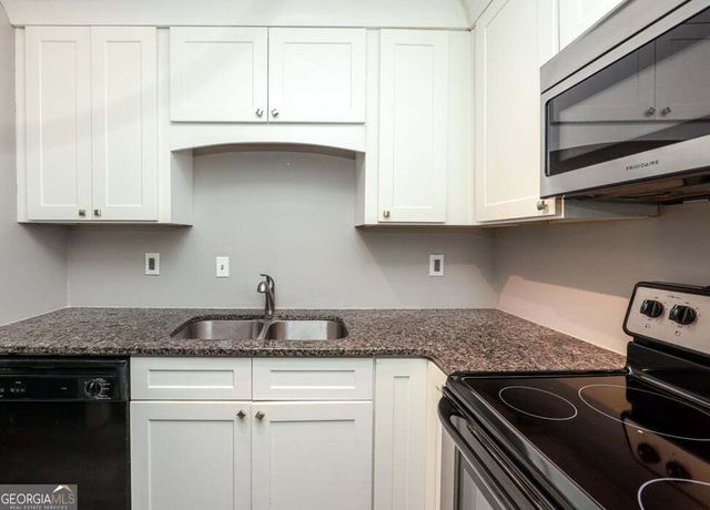 5031 Bell Drive SE, Smyrna, GA 30080