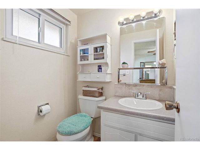 508 Olive Ln, Platteville, CO 80651