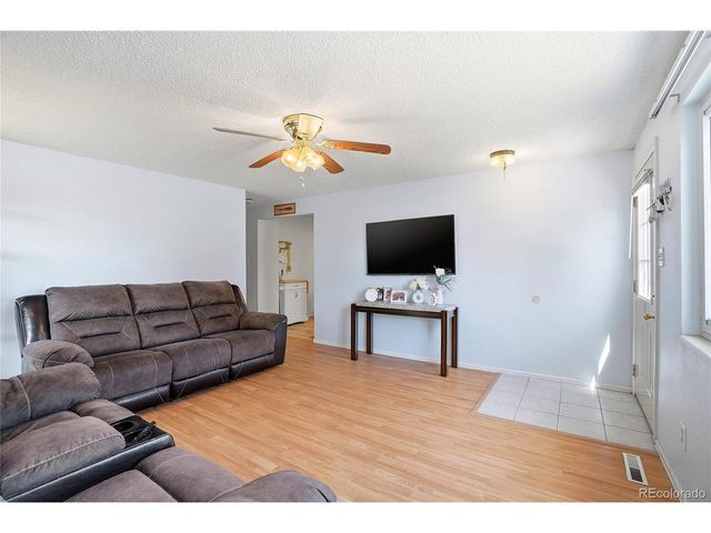 508 Olive Ln, Platteville, CO 80651