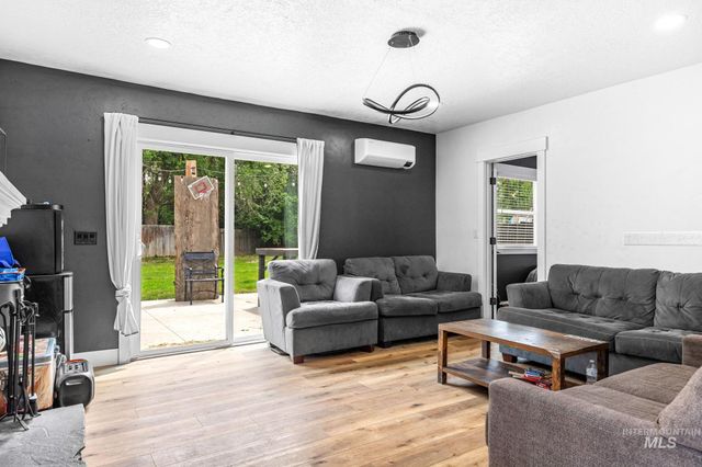 1304 S Columbus Street, Boise, ID 83705