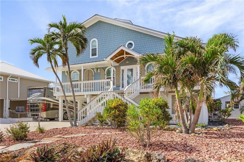 2357 Sapodilla LN, St. James City, FL 33956