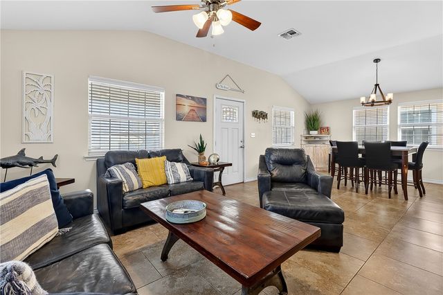 304 Avenue J, Port Aransas, TX 78373