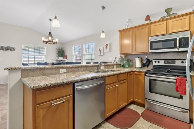 304 Avenue J, Port Aransas, TX 78373