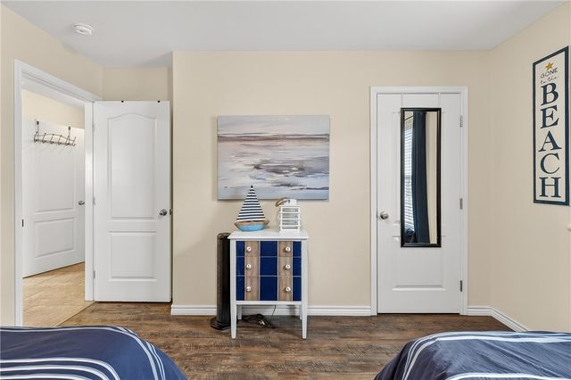 304 Avenue J, Port Aransas, TX 78373