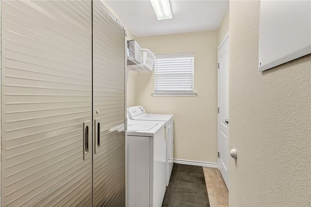 304 Avenue J, Port Aransas, TX 78373