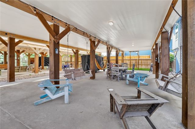 304 Avenue J, Port Aransas, TX 78373