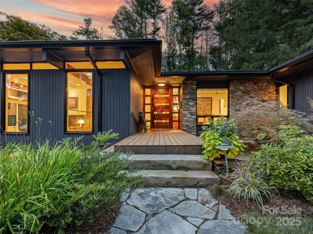 5 Brookside Road, Asheville, NC 28803