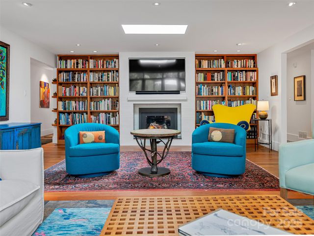 5 Brookside Road, Asheville, NC 28803