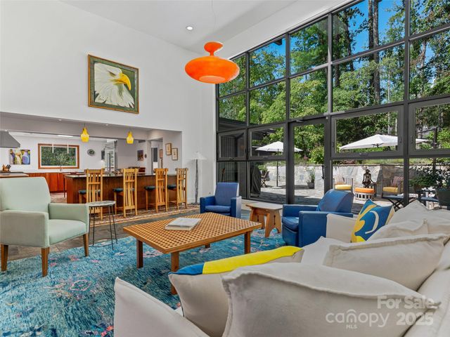 5 Brookside Road, Asheville, NC 28803