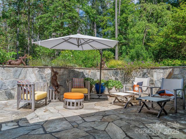 5 Brookside Road, Asheville, NC 28803