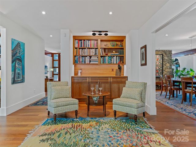 5 Brookside Road, Asheville, NC 28803
